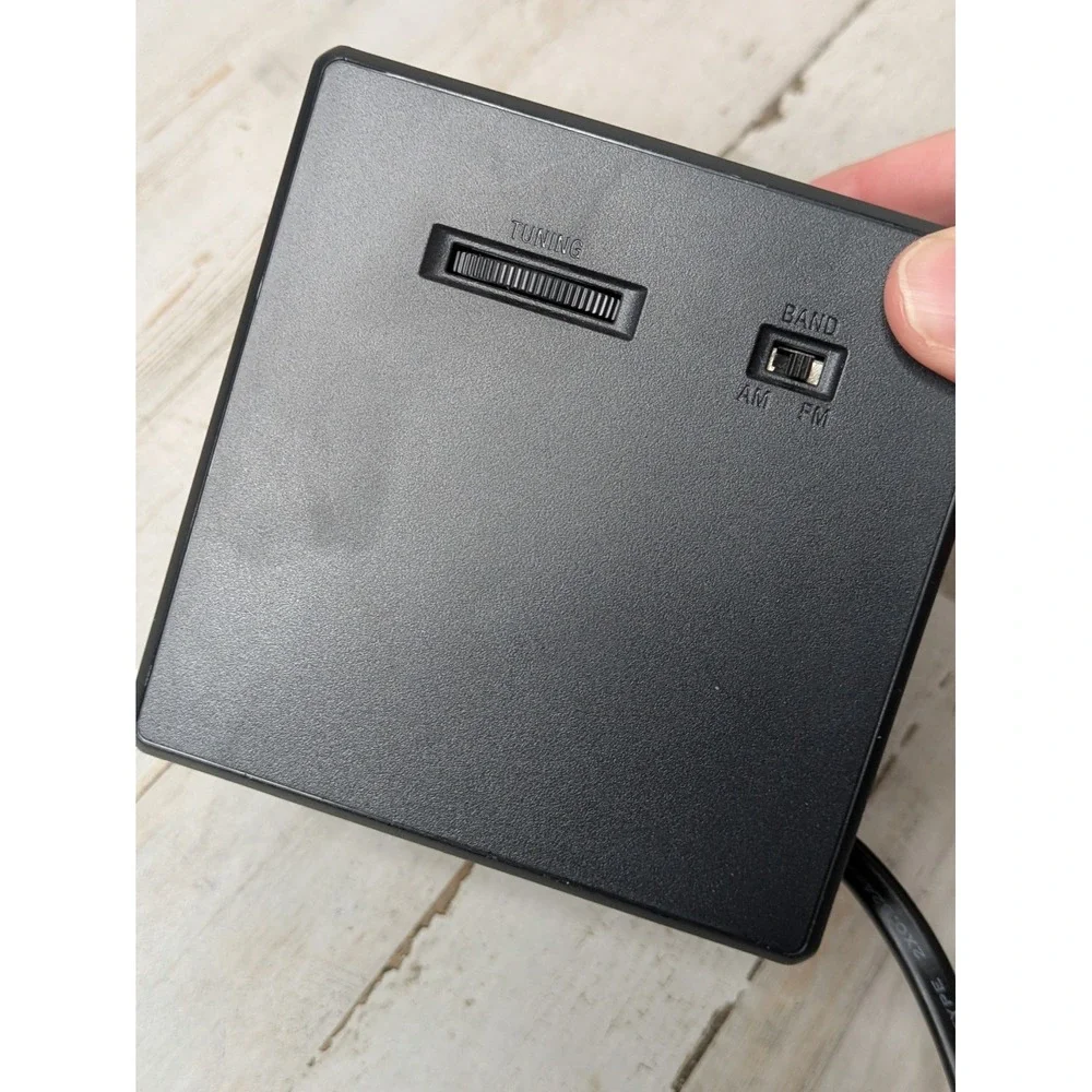 Sony ICF-C1 Desktop Alarm Clock AM FM Radio Black‎ Sony ICFC1 Cube